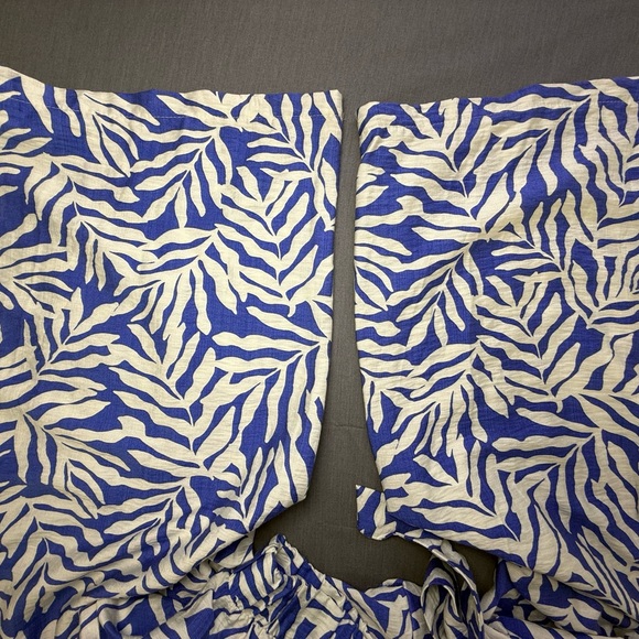 Blue and White Zebra Print wide Leg Light Pants - Picture 5 of 5